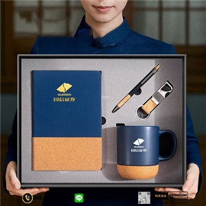 giftset ชุดกิ๊ฟเซ็ท ชุดของขวัญ แก้วน้ำ สมุด ปากกา รับสกรีนโลโก้แก้วน้ำเก็บความเย็น รับทำโลโก้ โรงงานของพรีเมี่ยม ของแจก