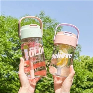 รับสกรีนโลโก้ แก้วพลาสติก 550-700ML กระบอกน้ำ แก้วน้ำ แก้วน้ำแบบใส แก้วราคาถูก