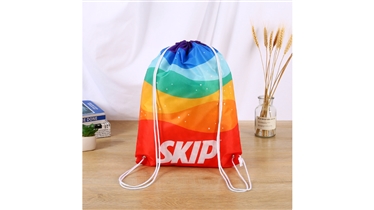 กระเป๋าสีสด เติมสีสันให้ทุกวันใช้งานง่าย