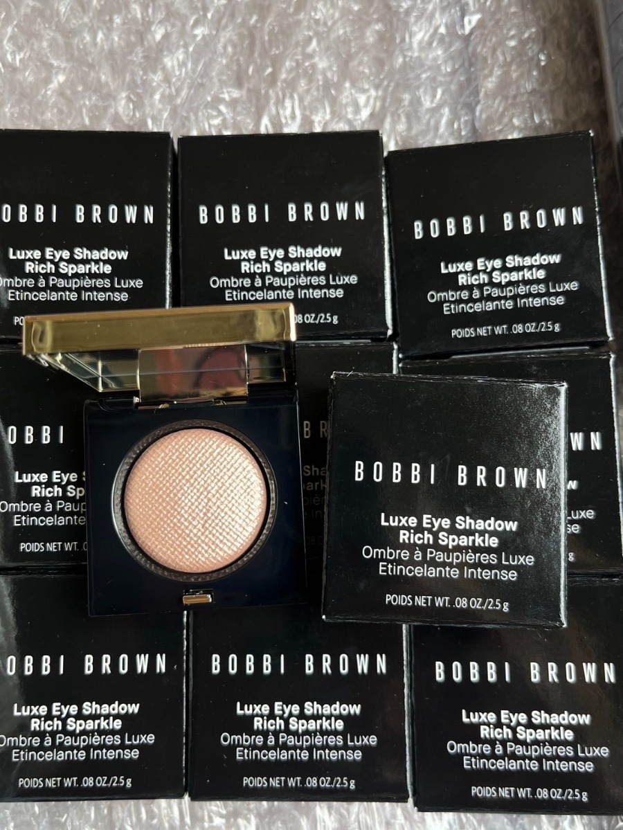Bobbi Brown อายแชโดว์ Luxe Eye Shadow Rish Sparkle 2.5g #Moonstone (เคาเตอร์ 1,950฿)