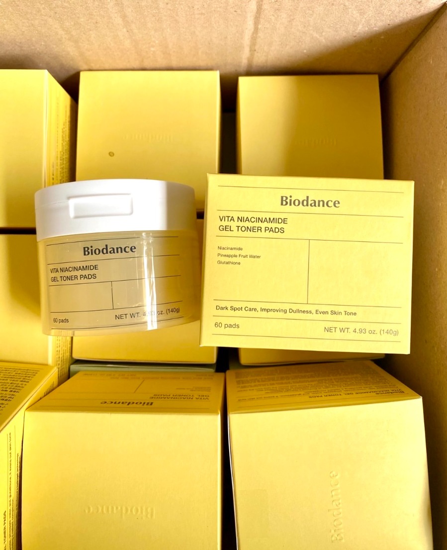 กระปุกเหลือง Biodance Vita Niacinamide Gel Toner 60 Pads