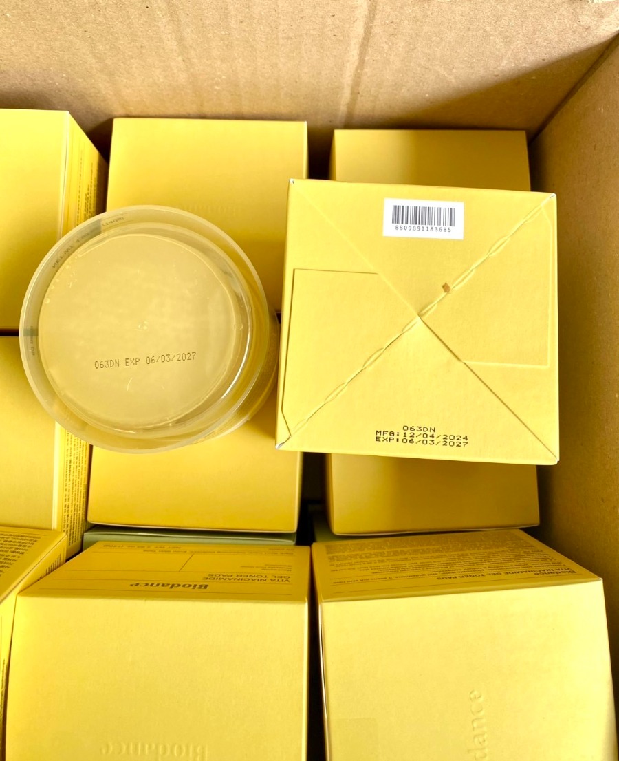 กระปุกเหลือง Biodance Vita Niacinamide Gel Toner 60 Pads