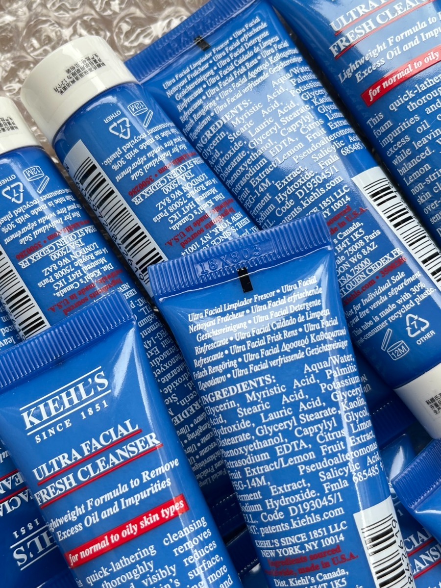 Kiehl's Ultra Facial Oil Free Cleanser 30ml.