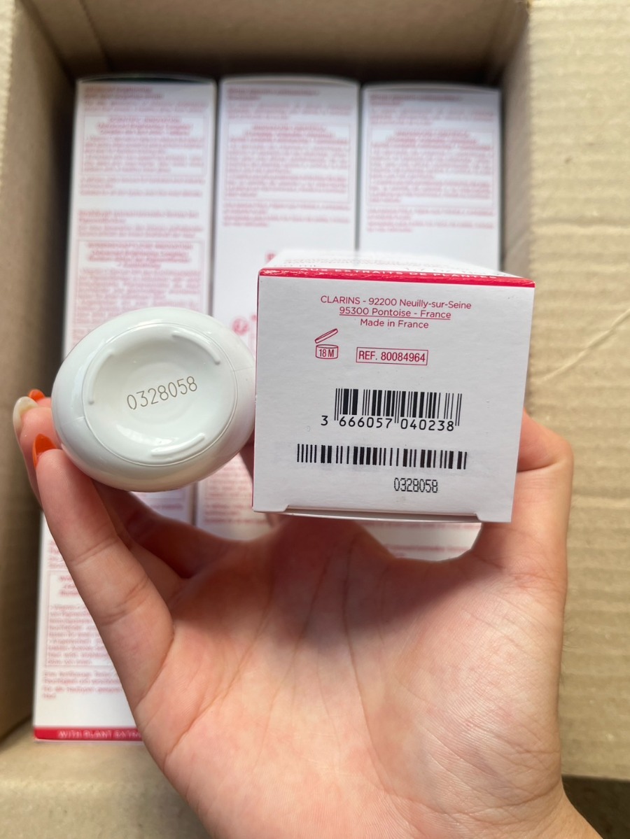 Clarins Bright Plus Advanced Brightening Dark Spot - Targeting Serum 50ml. (เคาเตอร์ 5,600฿)