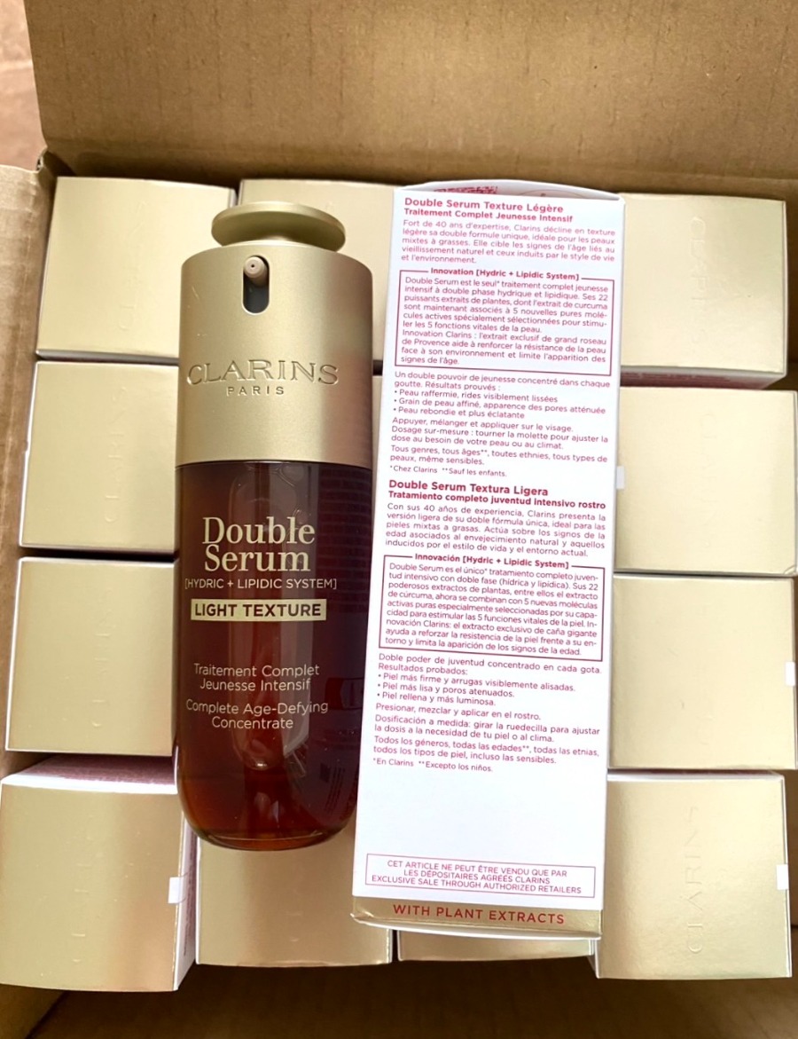 Clarins Double Serum Light Texture Firming + Smoothing Anti-Aging Concentrate ขนาด 50ml.