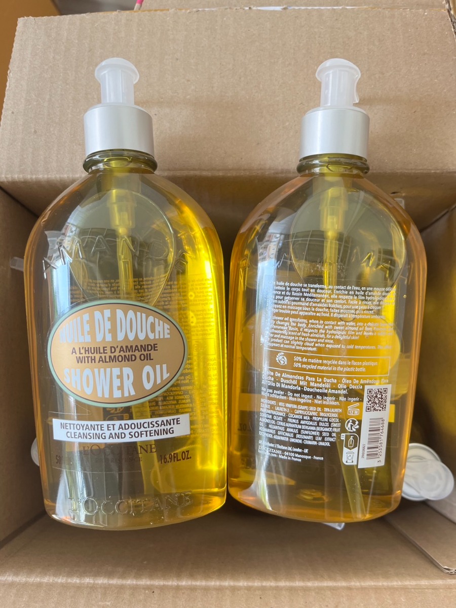 ขวดปั้ม - L'Occitane Almond Shower Oil 500ml. (เคาเตอร์ 2,230฿)