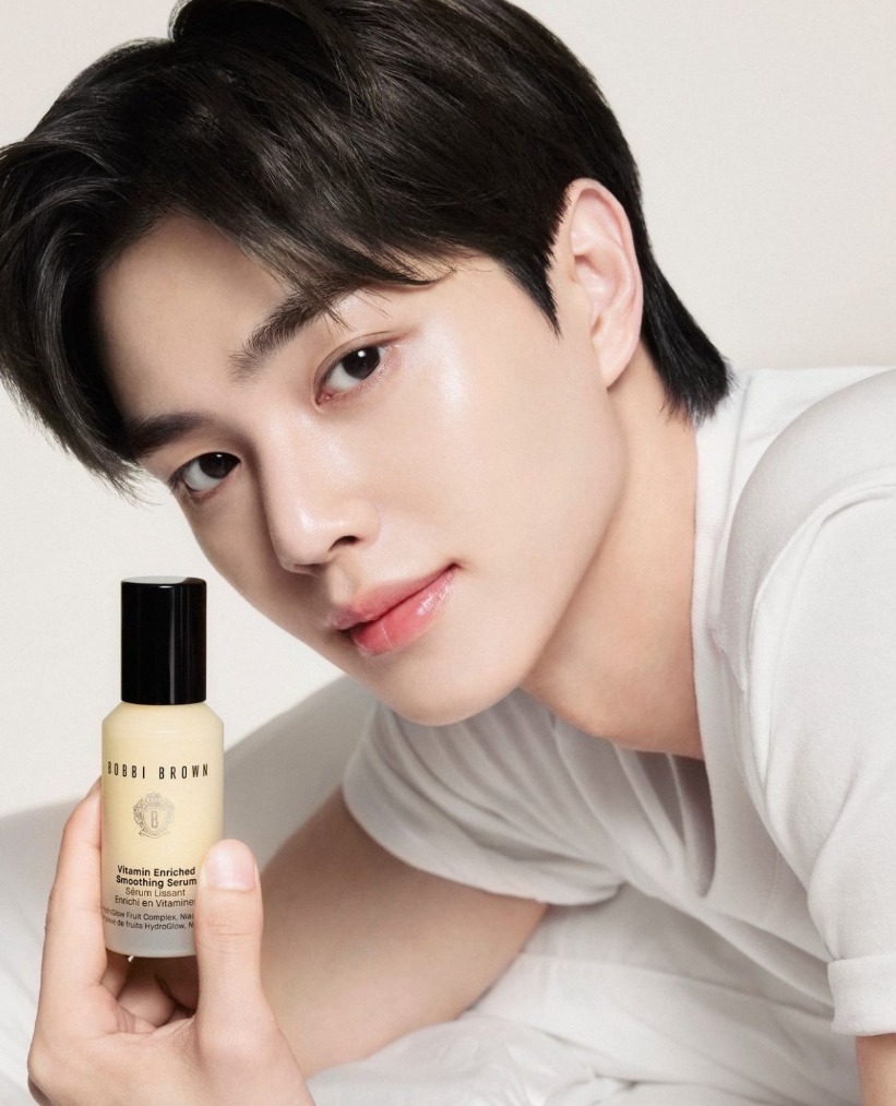 Bobbi Brown Vitamin Enriched Smoothing Serum ขนาด 4ml.