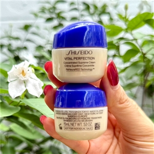 ฝาน้ำเงิน Shiseido Vital Perfection Concentrated Supreme Cream 15ml.
