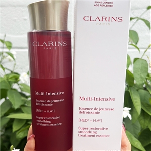 แดง Clarins Multi-Intensive Super Restorative Smoothing Treatment Essence 200ml. (เคาเตอร์ 3,350฿)