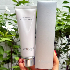 La Prairie Foam Cleanser 125ml. (เคาเตอร์ 4,200฿)