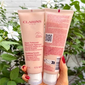หลอดครีม Clarins Doux Nettoyant Moussant Apaisant ขนาด 125ml. (เคาเตอร์ 1,500฿)