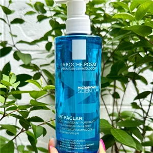 La Roche Posay Effaclar Purifying Foaming Gel ขนาด 400ml.