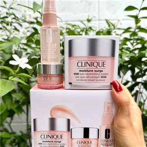 Clinique Moisture Surge Set 100H (3ชิ้น)