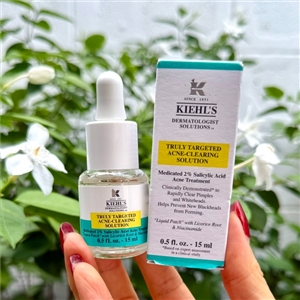 Kiehl's Blemish-Clearing Solution 15ml. (เคาเตอร์ 1,550฿)
