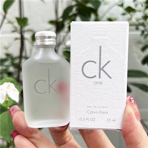 แบบแต้ม Calvin Klein CK One Eau De Toilette 15ml.