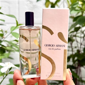 ครีมลายทอง Giorgio Armani Si Eau De Parfum 15ml.