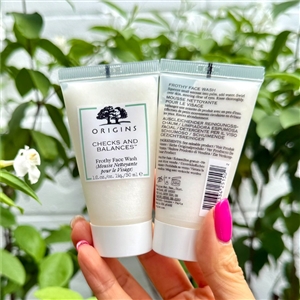 Origins Checks And Balances Frothy Face Wash 30ml.