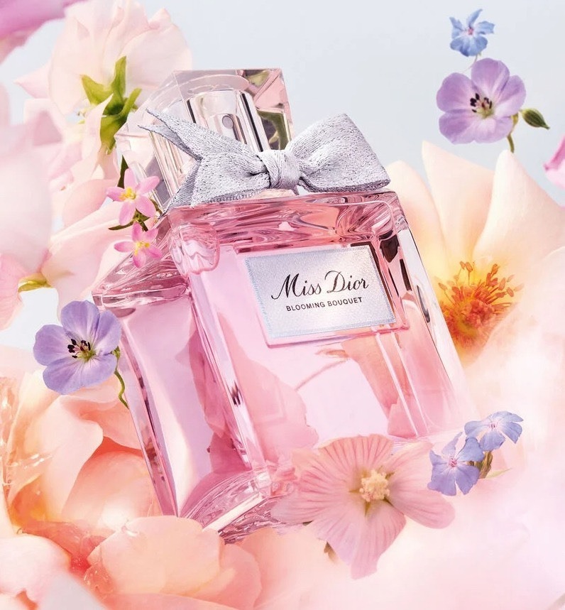 ถุงผ้า+น้ำหอม Miss Dior Blooming Bouquet EDT ขนาด 30ml. (เคาเตอร์ 3,050฿)