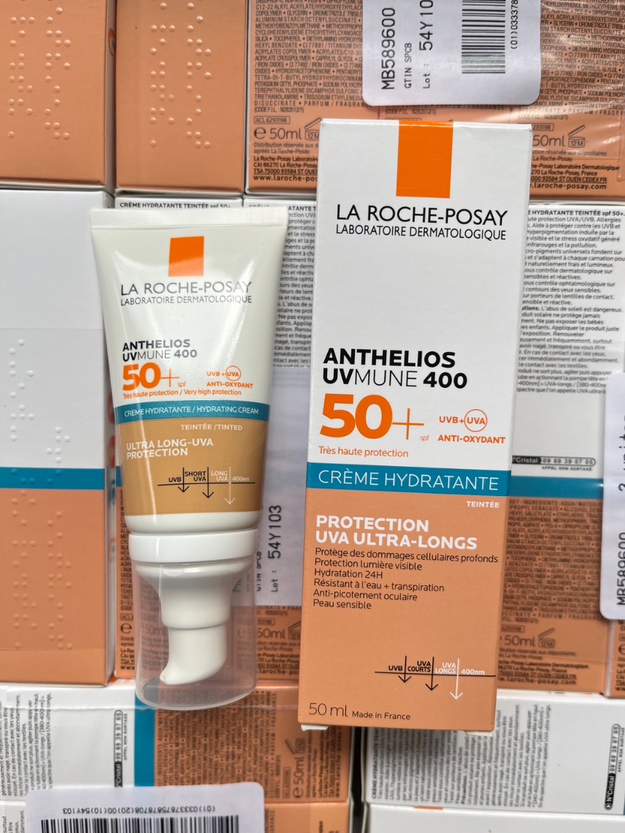 สีเนื้อ หลอดแถบฟ้า - La Roche Posay Anthelios Uvmune 400 Ultra Hydrating Tinted Cream SPF50 ขนาด 50ml.