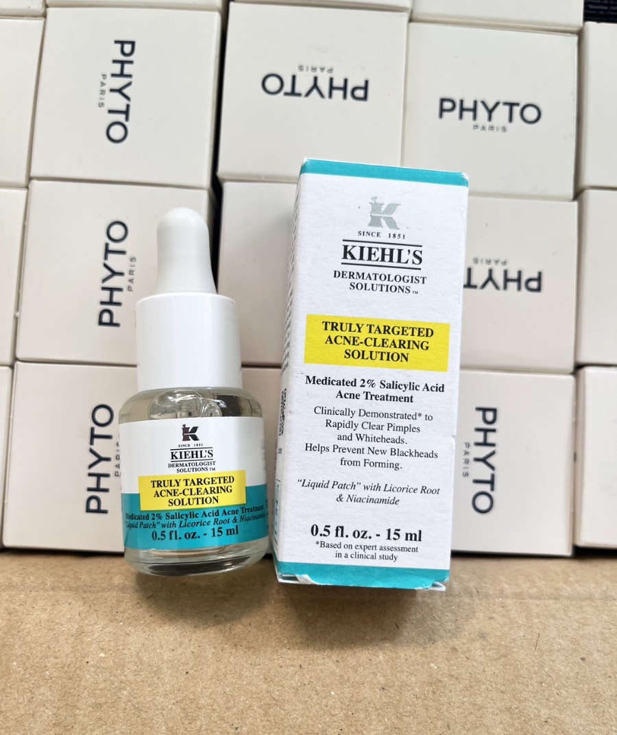Kiehl's Blemish-Clearing Solution 15ml. (เคาเตอร์ 1,550฿)