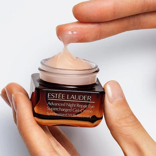 มีกล่อง - อายครีม gel ตัวใหม่ Estee Lauder Advanced Night Repair Eye Supercharged Gel-Creme ขนาด 15ml. (เคาเตอร์ 3,550฿)