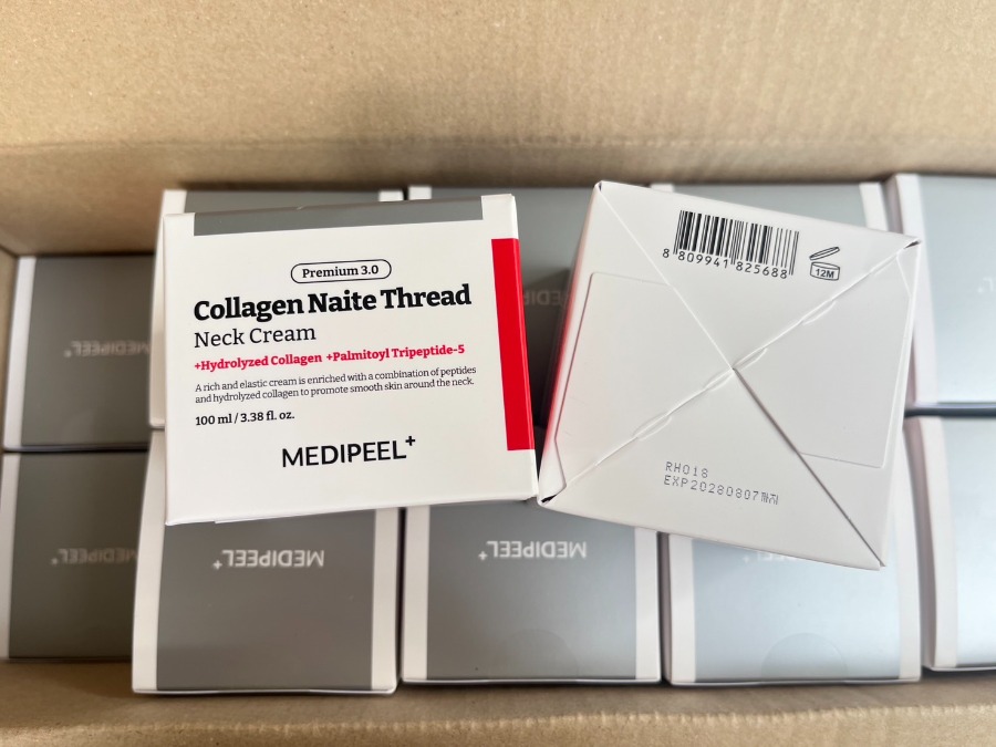 ครีมทาคอเหี่ยว Medi-Peel Neck Cream 100ml.