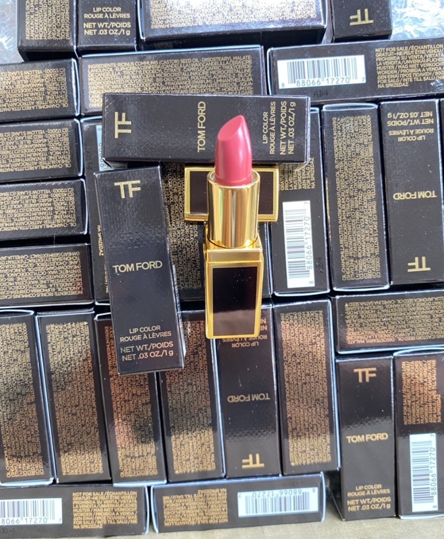 Tom Ford Lip Color Rouge a Levres ขนาด 1g. #19 Runway Rose