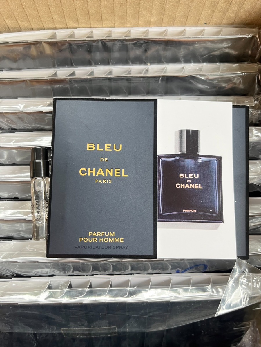 ไวออล - Chanel Bleu Parfum Pour Homme 1.5ml.