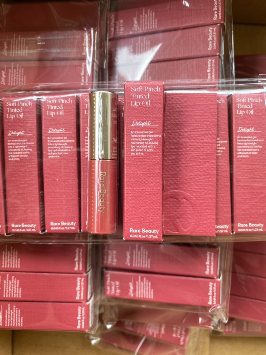 Rare Beauty Soft Pinch Tinted Lip Oil 1.37ml #Delight