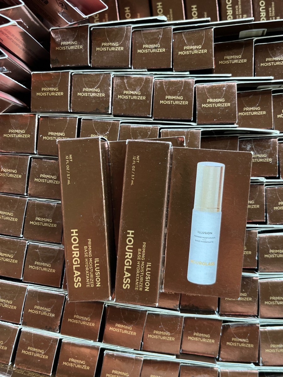 Hourglass Illusion Priming Moisturizer 3.7ml.