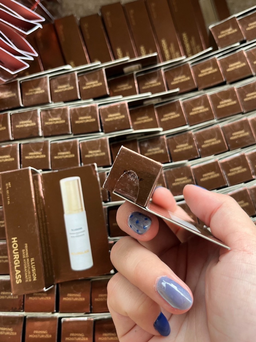 Hourglass Illusion Priming Moisturizer 3.7ml.