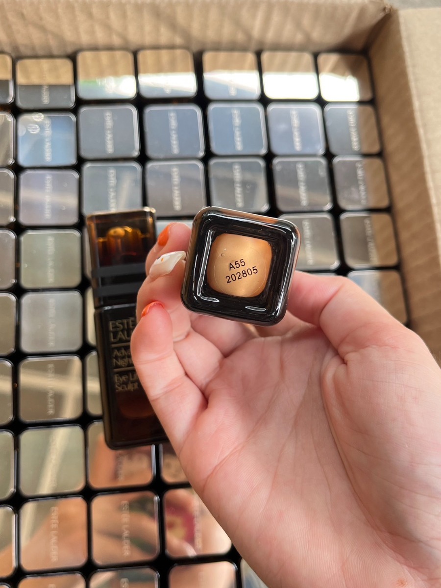 NoBox ไม่มีกล่อง - Estee Lauder Advanced Night Repair Eye Lift + Sculpt 15ml. (เคาเตอร์ 4,600฿)