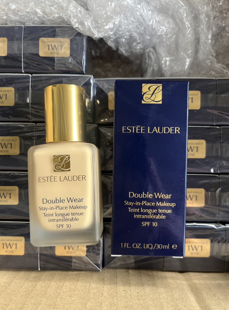 Estee Lauder Double Wear Stay In Place Makeup SPF10 PA++ 30ml. (เคาเตอร์ 2,450฿)