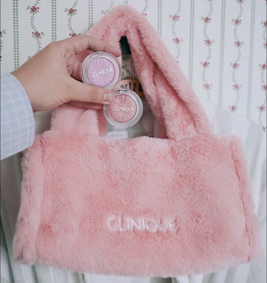 กระเป๋า Clinique Pink Fluffy Tote Bag