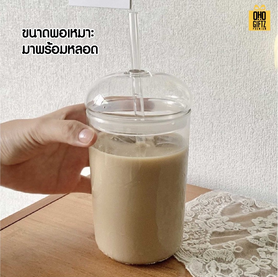 แก้วน้ำทรงมน พร้อมหลอด สกรีนชื่อ สกรีนโลโก้ ทำเป็นของพรีเมี่ยมได้