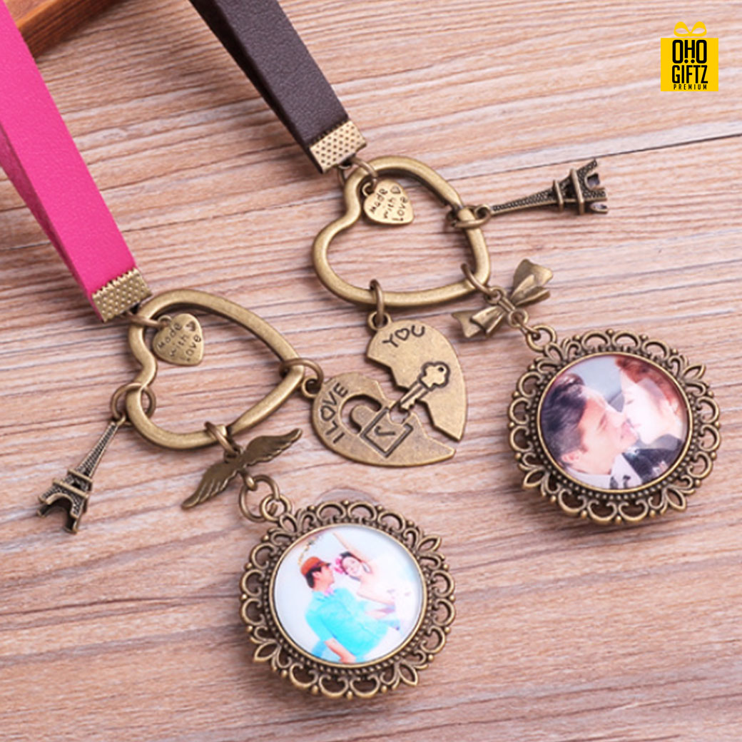 เซตพวงกุญแจคู่ พิมพ์สติกเกอร์ชื่อฟรี ทำเป็นของพรีเมี่ยม ของชำร่วยงานเเต่งงานได้