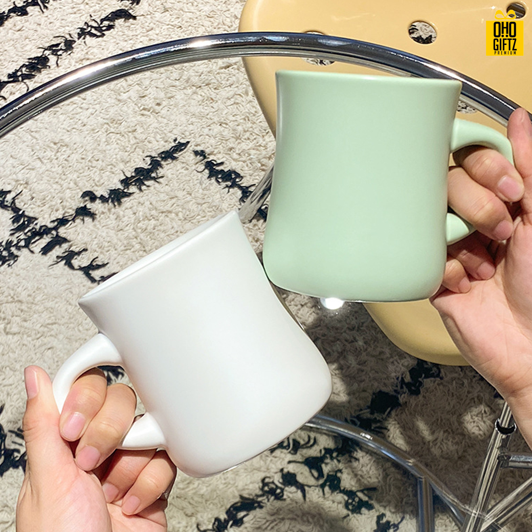 ถ้วยแก้วเซรามิก สกรีนชื่อ สกรีนโลโก้ ทำเป็นของพรีเมี่ยมได้