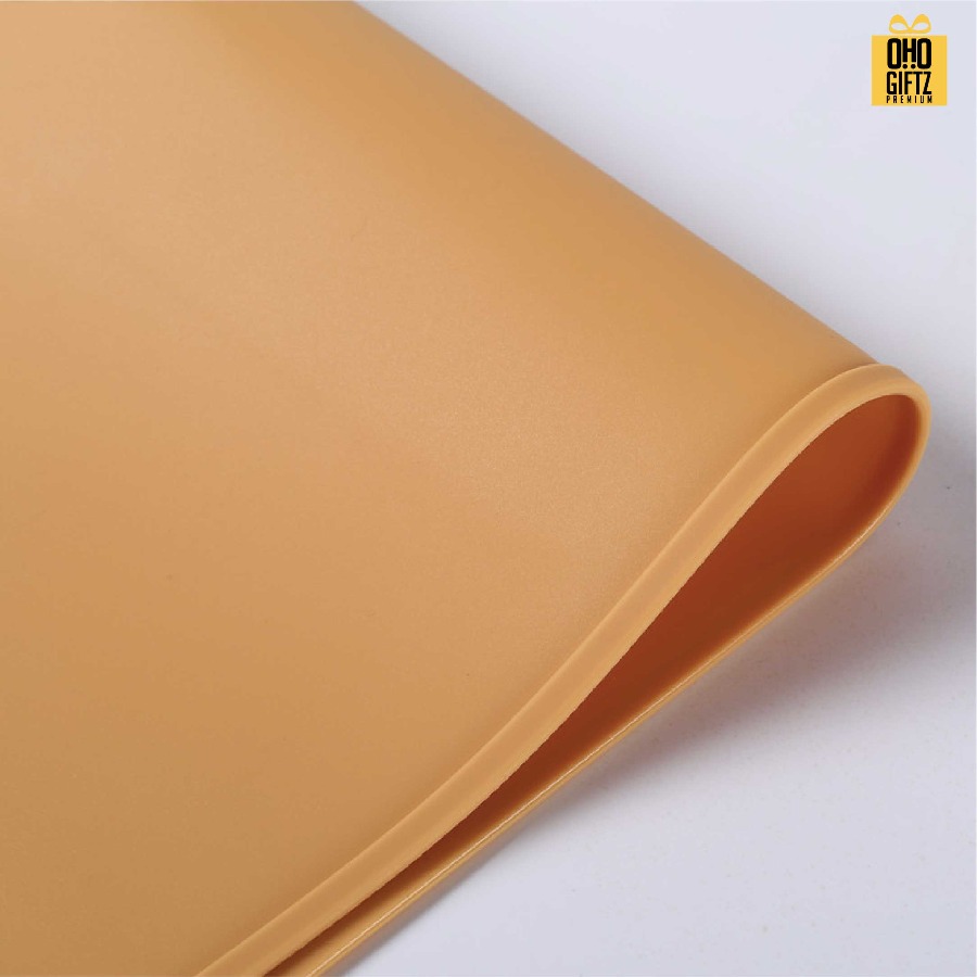 แผ่นรองจานซิลิโคนทรงก้อนเมฆ สกรีนชื่อ ทำเป็นของพรีเมี่ยมได้