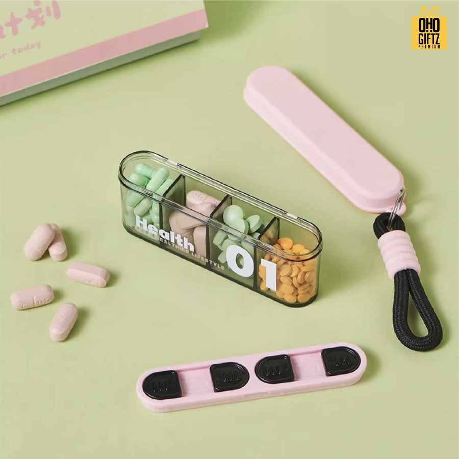 กล่องใส่ยาพกพามีเชือกหิ้ว สกรีนชื่อ สกรีนโลโก้ ทำเป็นของพรีเมี่ยมได้ 