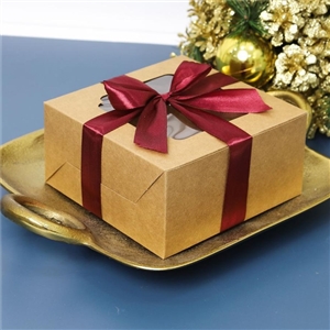 [0403029] กล่องใส่ขนม กล่องใส่เบเกอรี่ บรรจุภัณฑ์ กล่องสแน็คหน้าต่างกว้าง คราฟท์ (กล่องเค้กครึ่งปอนด์)