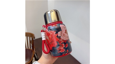 กระบอกน้ำลายดอกไม้สไตล์วินเทจ พกพาง่ายและใช้งานได้ทุกวัน