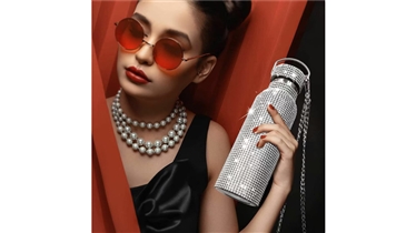 กระบอกน้ำเพชร สะดุดตาทุกครั้งที่ถือ