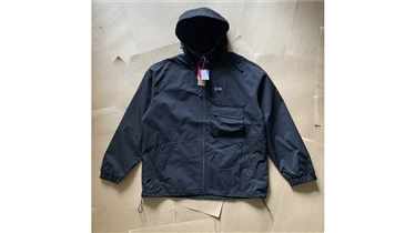 เสื้อแจ็คเก็ตกันลมสไตล์ Outdoor