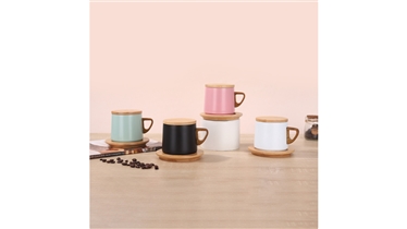 แก้วน้ำพร้อมฝาไม้และจานรอง เติมเสน่ห์ให้ทุกช่วงเวลา