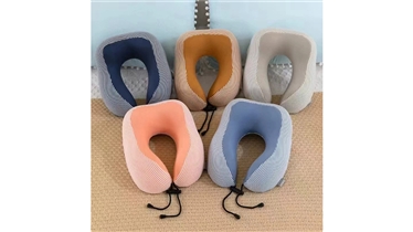 หมอนรองคอเมมโมรี่โฟม ลายทาง ดีไซน์รองรับทุกการเดินทาง